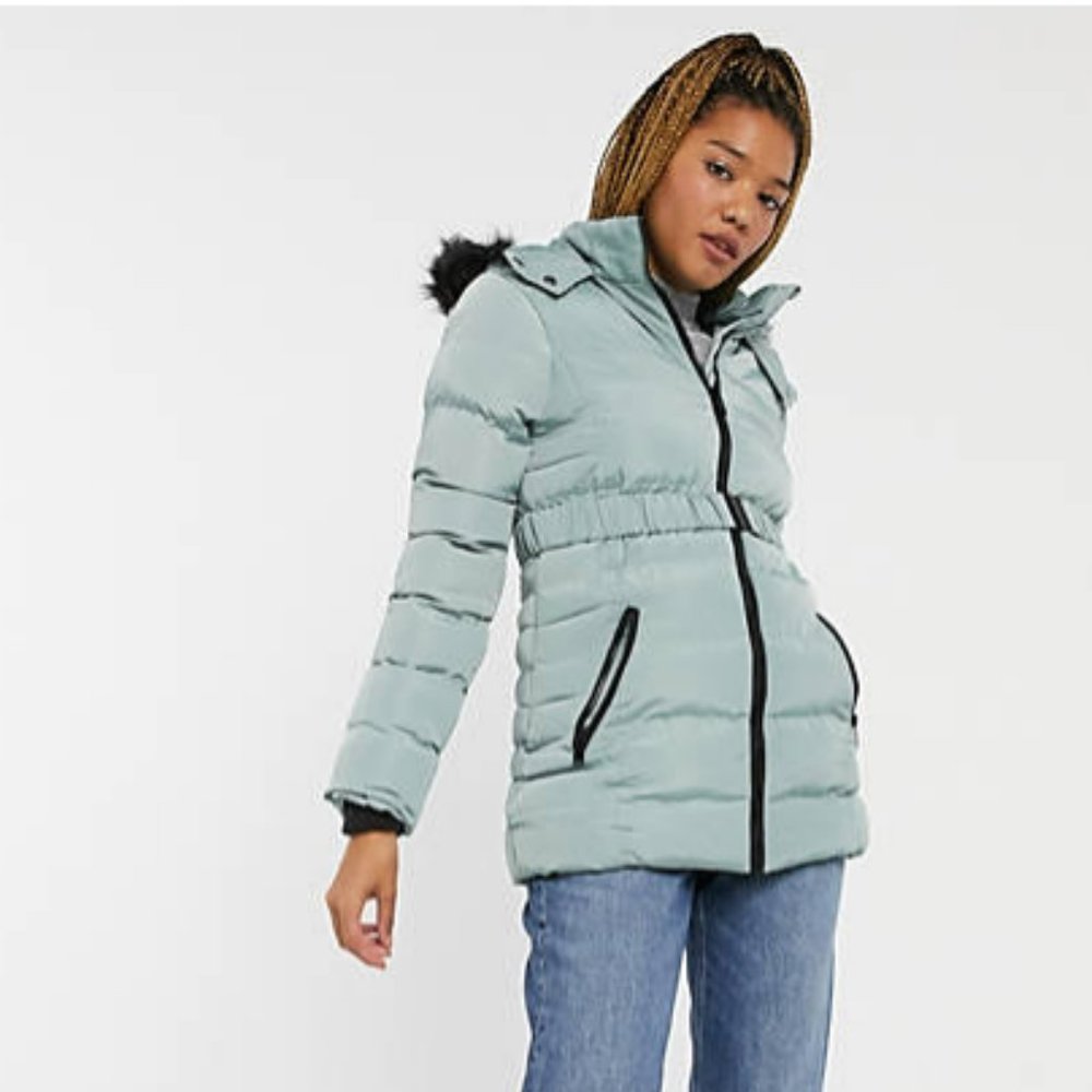 NEW! Padded jacket with belt